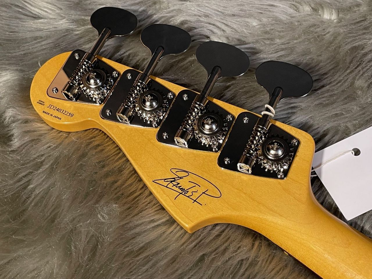 エレキベース プレシジョンベース ハマ・オカモト シグネチャー　ピックガード変更 Fender Hama Okamoto Precision Bass 