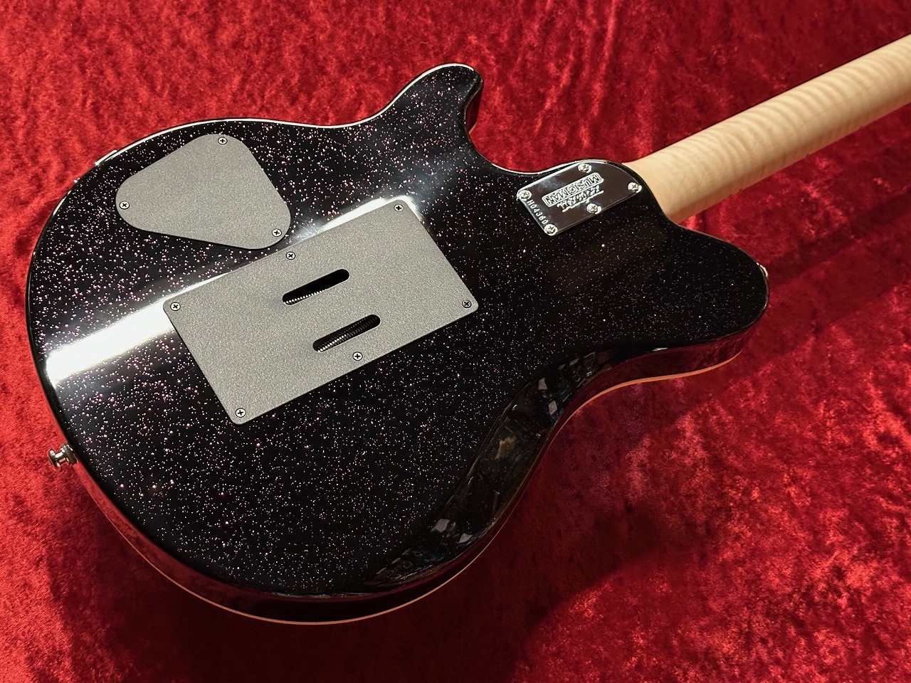 MUSIC MAN Axis 30th Anniversary -Trans Pink- ≒3.188Kg 【Limited