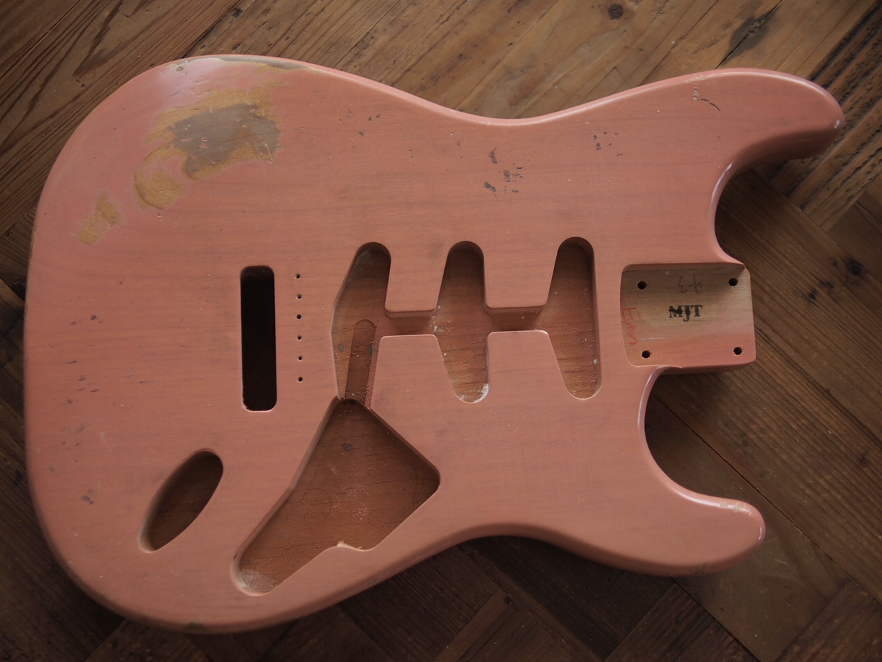 MJT Stratocaster Type Body - Alder - Shell Pink - Heavy Relic 