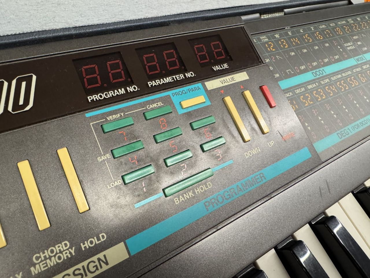 KORG POLY-800 ジャンク品・現状お渡し ケース付属（中古/送料無料