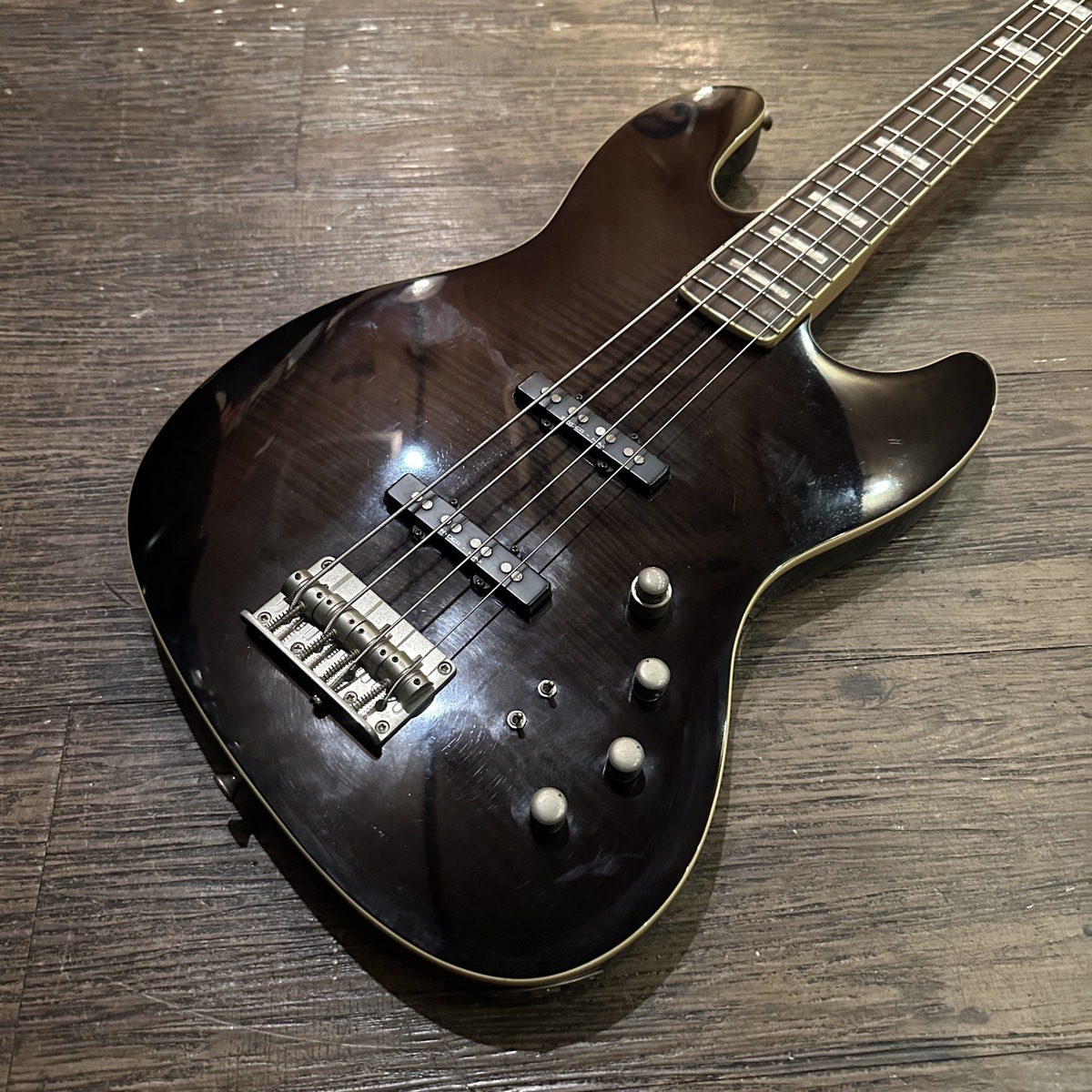 CLIVE SANCTUS M400 Electric bass（中古/送料無料）【楽器検索