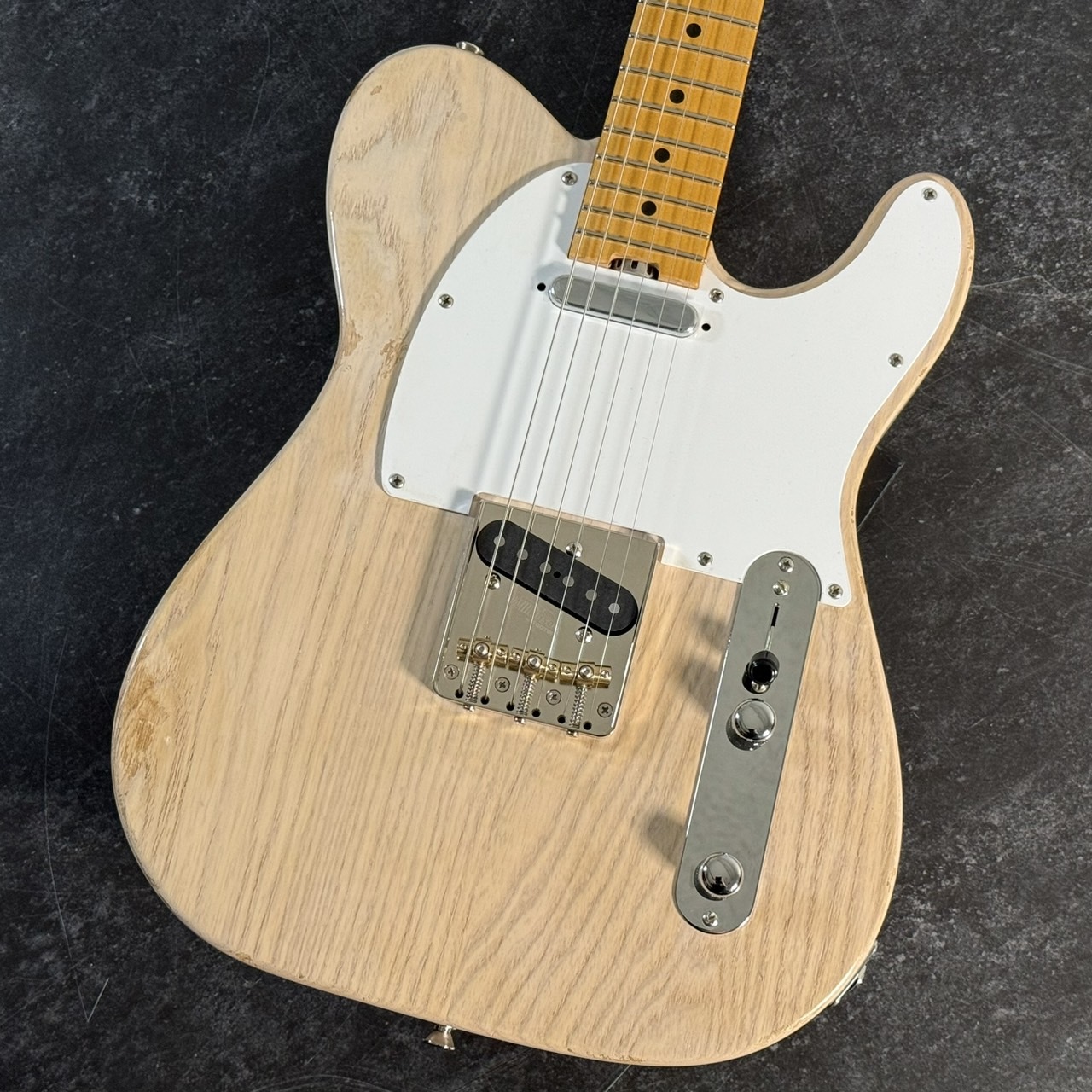 ギター Infinite Trad Fullsize T LightAged White infinite Trad Fullsize T / See-through White Blonde Heavy Aged（B