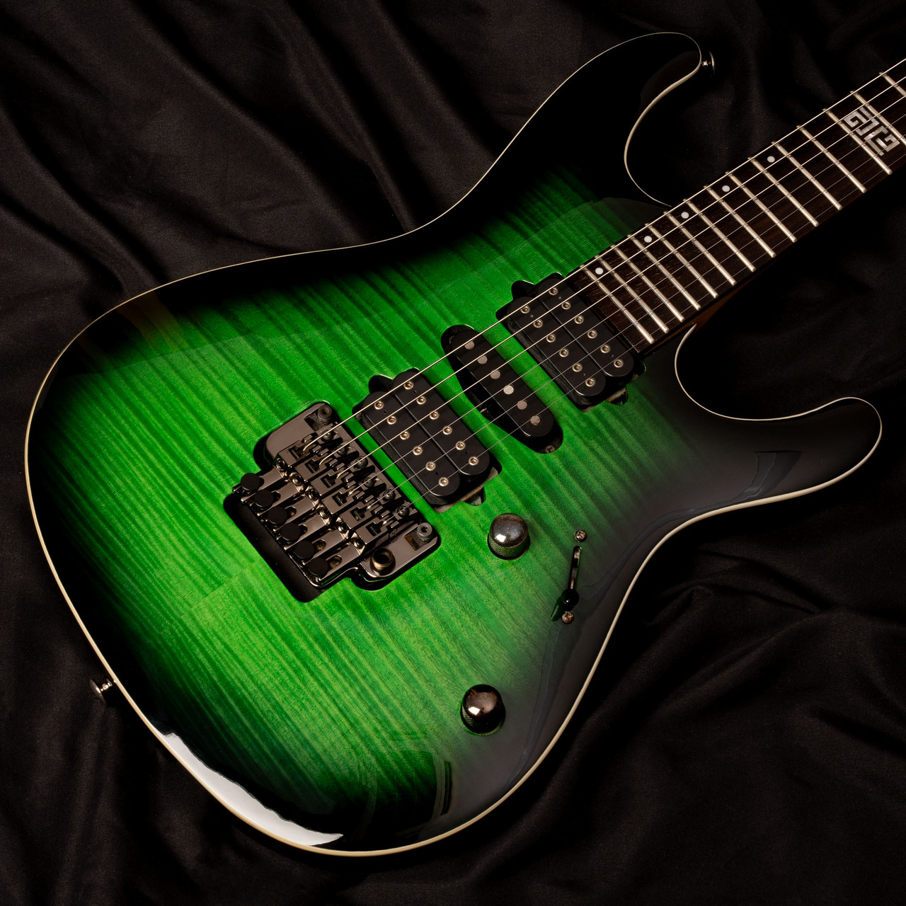 ギター Ibanez kiko 10p Ibanez Kiko Loureiro Signature KIKO10P Electric Guitar Trans