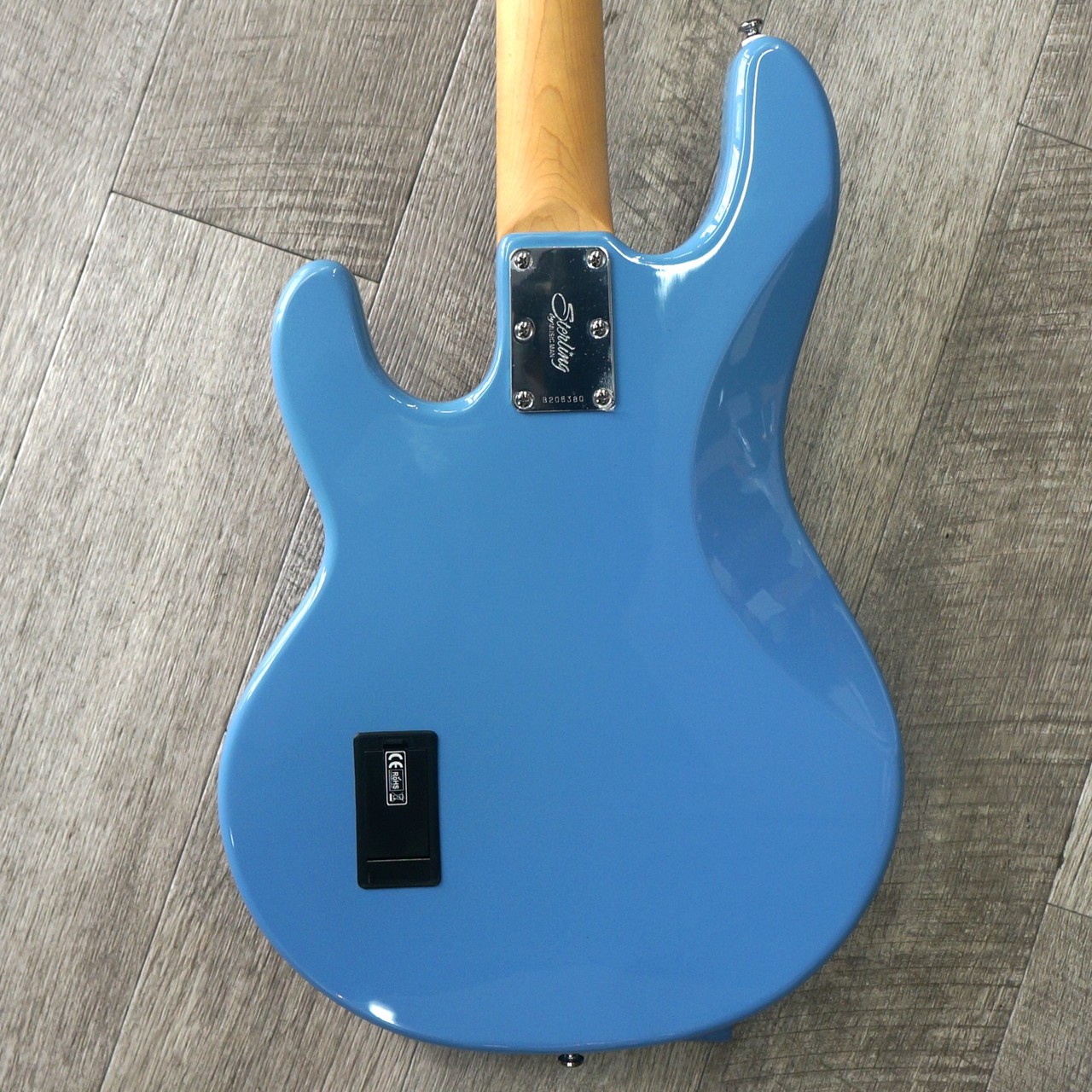 Sterling by MUSIC MAN S.U.B. Series Ray4(Chopper Blue)（新品