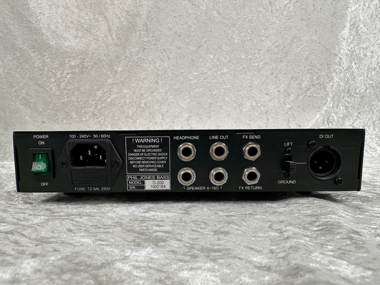 PHIL JONES BASS ベース用ヘッドアンプD-200 Amazon.co.jp: PHIL