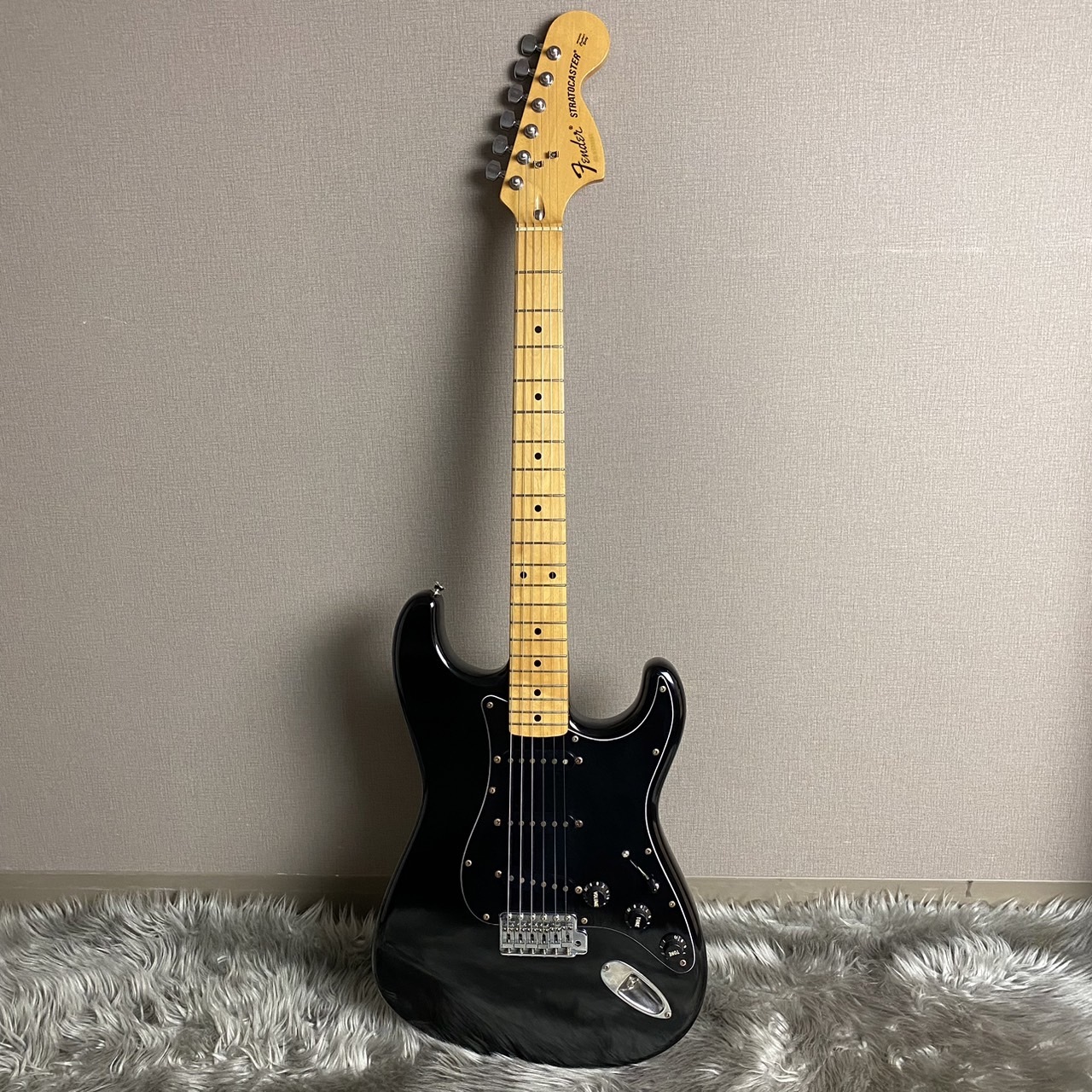 Fender Japan ST72-55 -BLK 【Eシリアル】【現物画像】（中古/送料無料）【楽器検索デジマート】