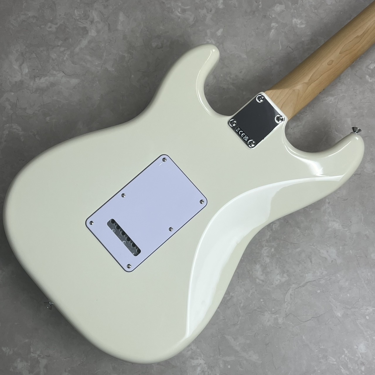 Fender Standard Stratocaster Olympic White エレキギター