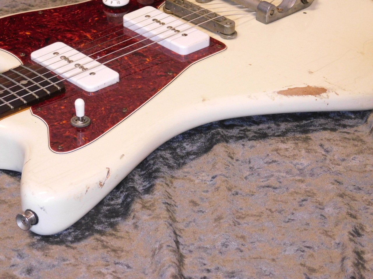 FANO Alt de Facto JM-6 P-90 Bigsby Olympic White 2016（中古