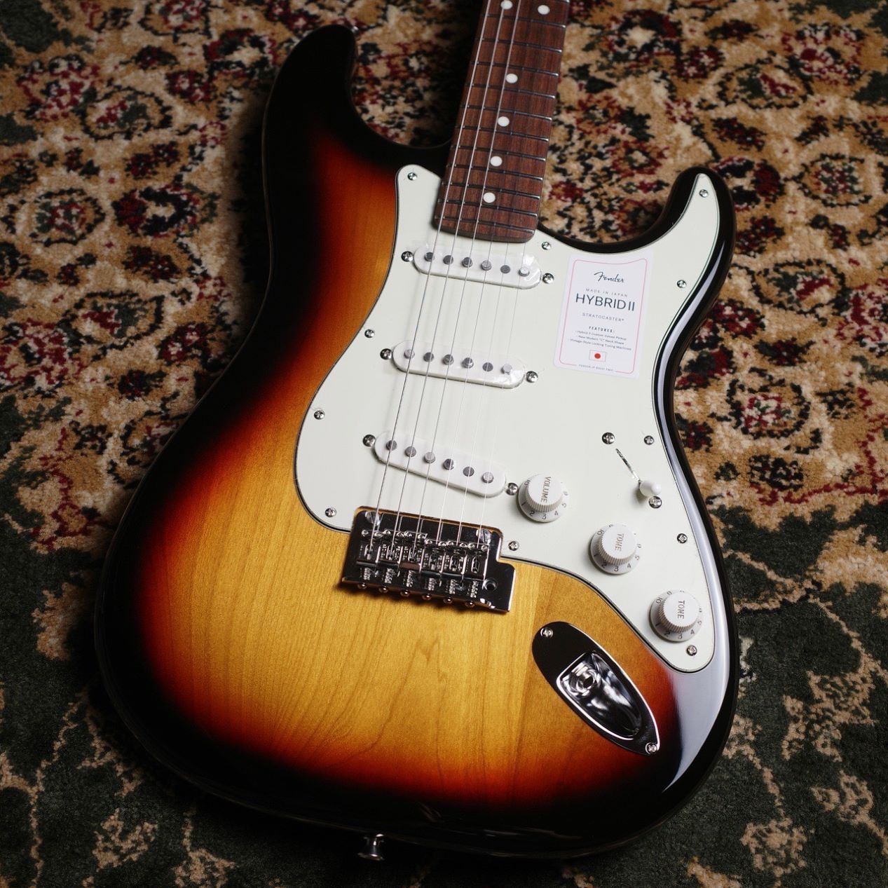 Fender Made in Japan Hybrid II Stratocaster 3-Color Sunburst