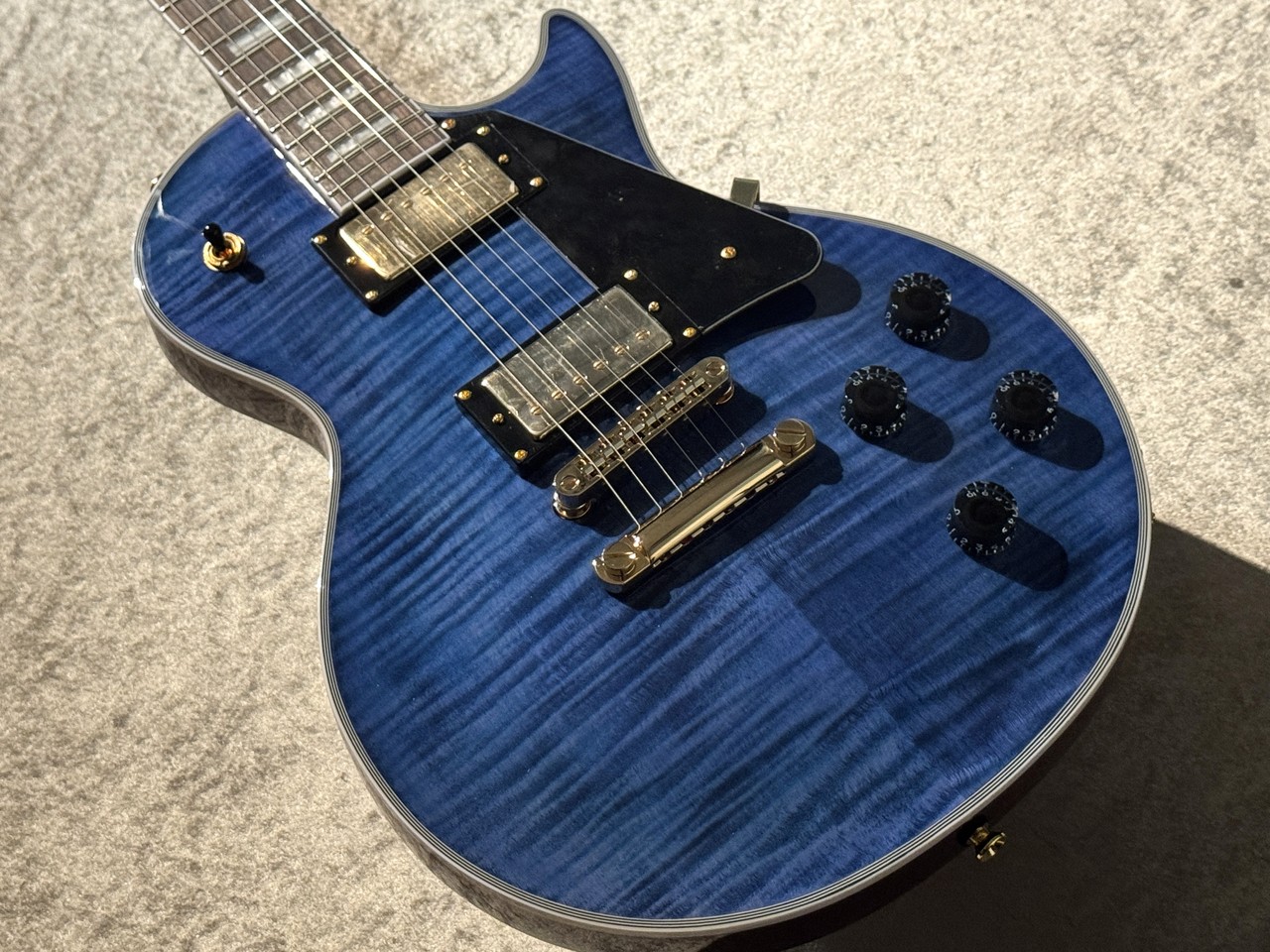 Bacchus 【軽量レスポール】 DUKE-CTM-FM #GI22200 【3.53kg