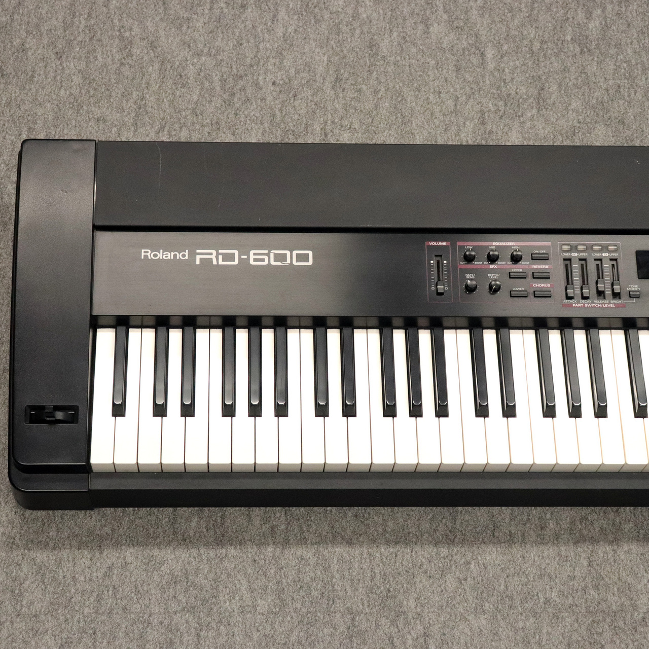 Roland RD-600 w/Stand (YAMAHA LG-100)（中古）【楽器検索デジマート】