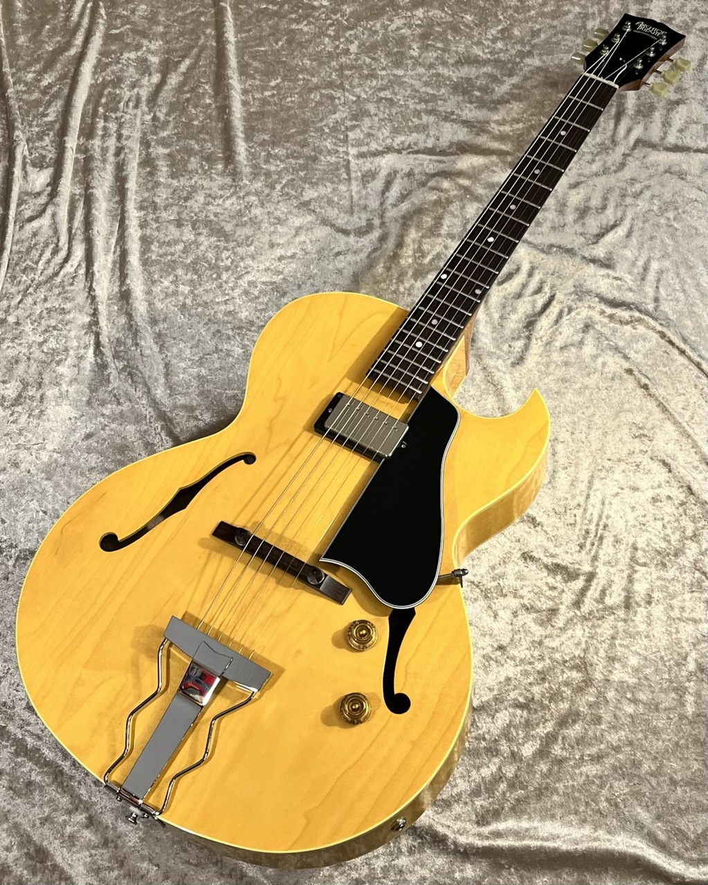 Archtop Tribute 【USED】 AT-101 Natural [2.84kg][日本製]【G-CLUB