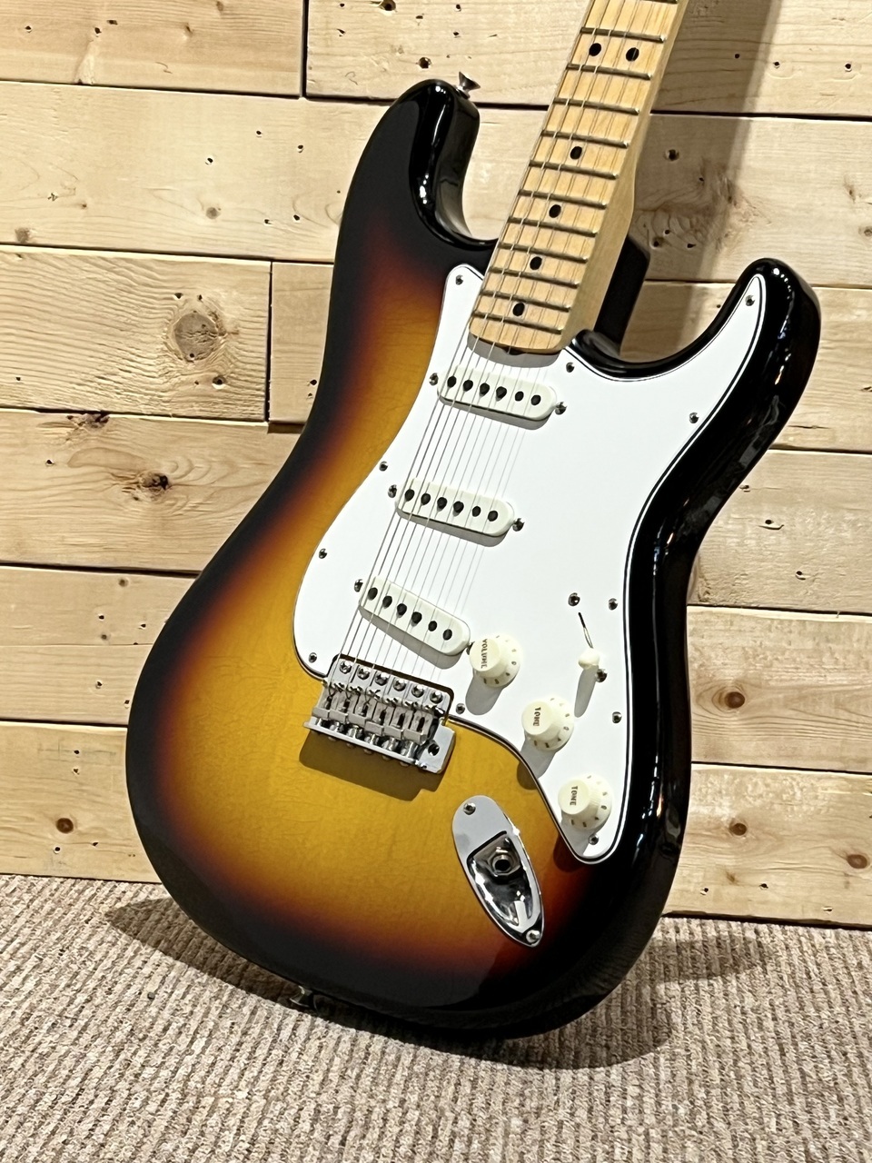 G.W最終セール！！分解洗浄整備調整済みVintage ストラトキャスタータイプ Fender SHIGERU SUZUKI ʼ62 STRATOCASTER® JOUNEYMAN RELIC