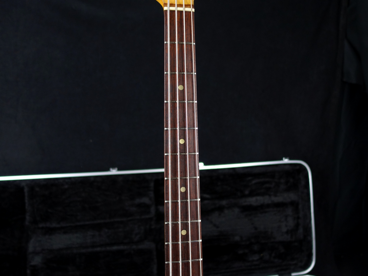 Fender 1976 Musicmaster Bass Black(ビンテージ)【楽器検索デジマート】 Fender 1976 Musicmaster Bass Black(ビンテージ)【楽器検索デジマート】