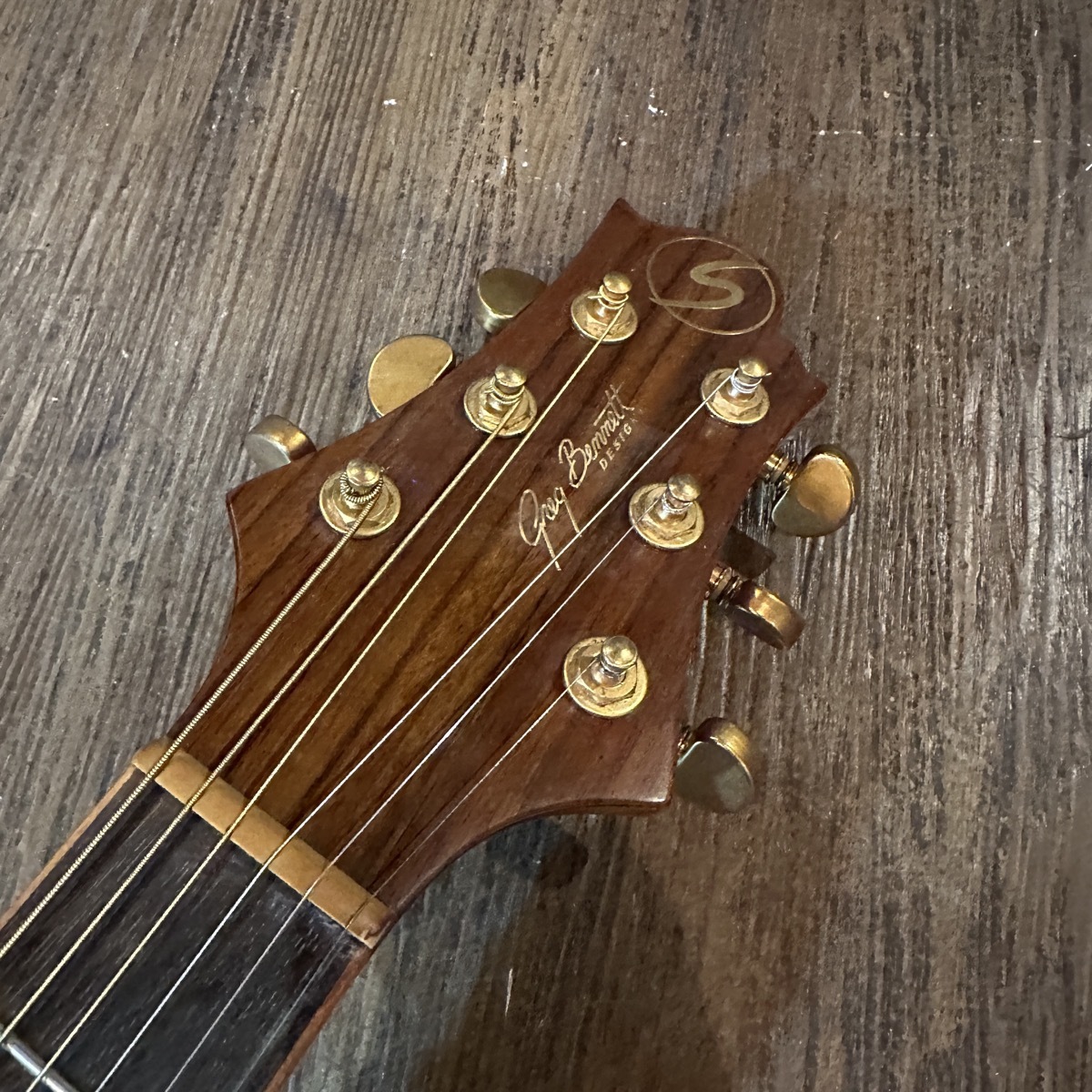Greg Bennett by Samick OM-15CE Electric Acoustic Guitar