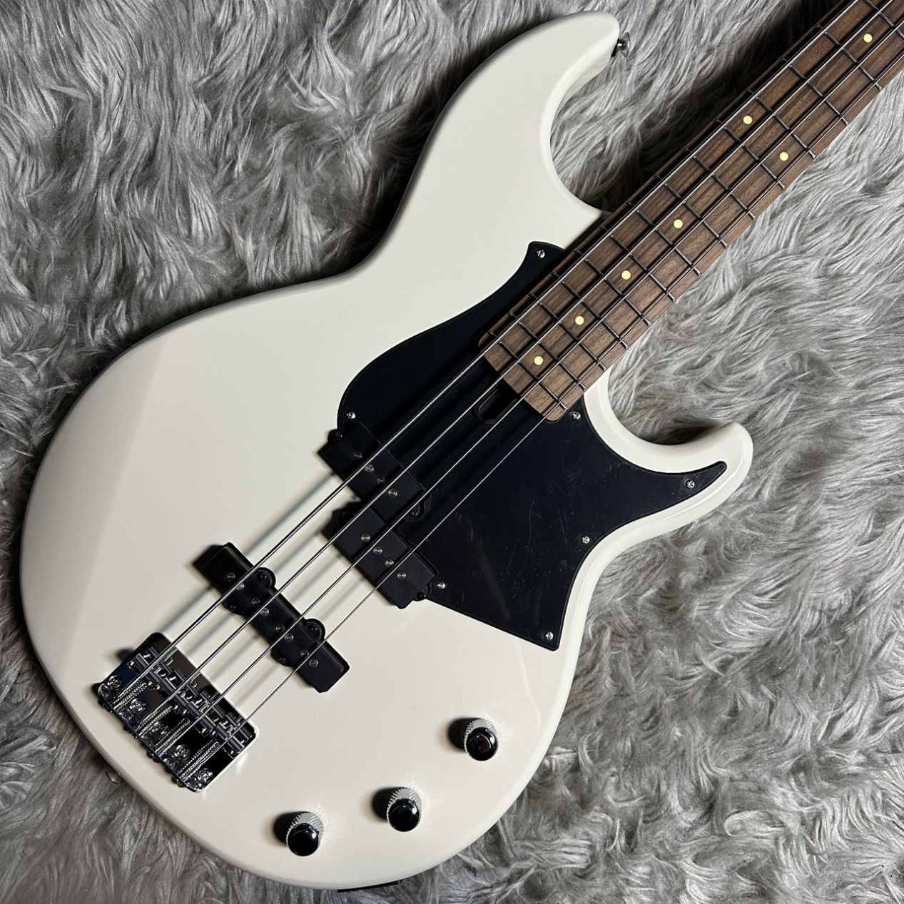 YAMAHA BB234 VW (ヴィンテージホワイト) エレキベースBB200 YAMAHA BB234 VW (ヴィンテージホワイト) エレキベースBB200