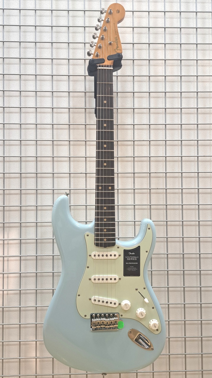 Fender Limited Edition Vintera II Road Worn '60s Stratocaster