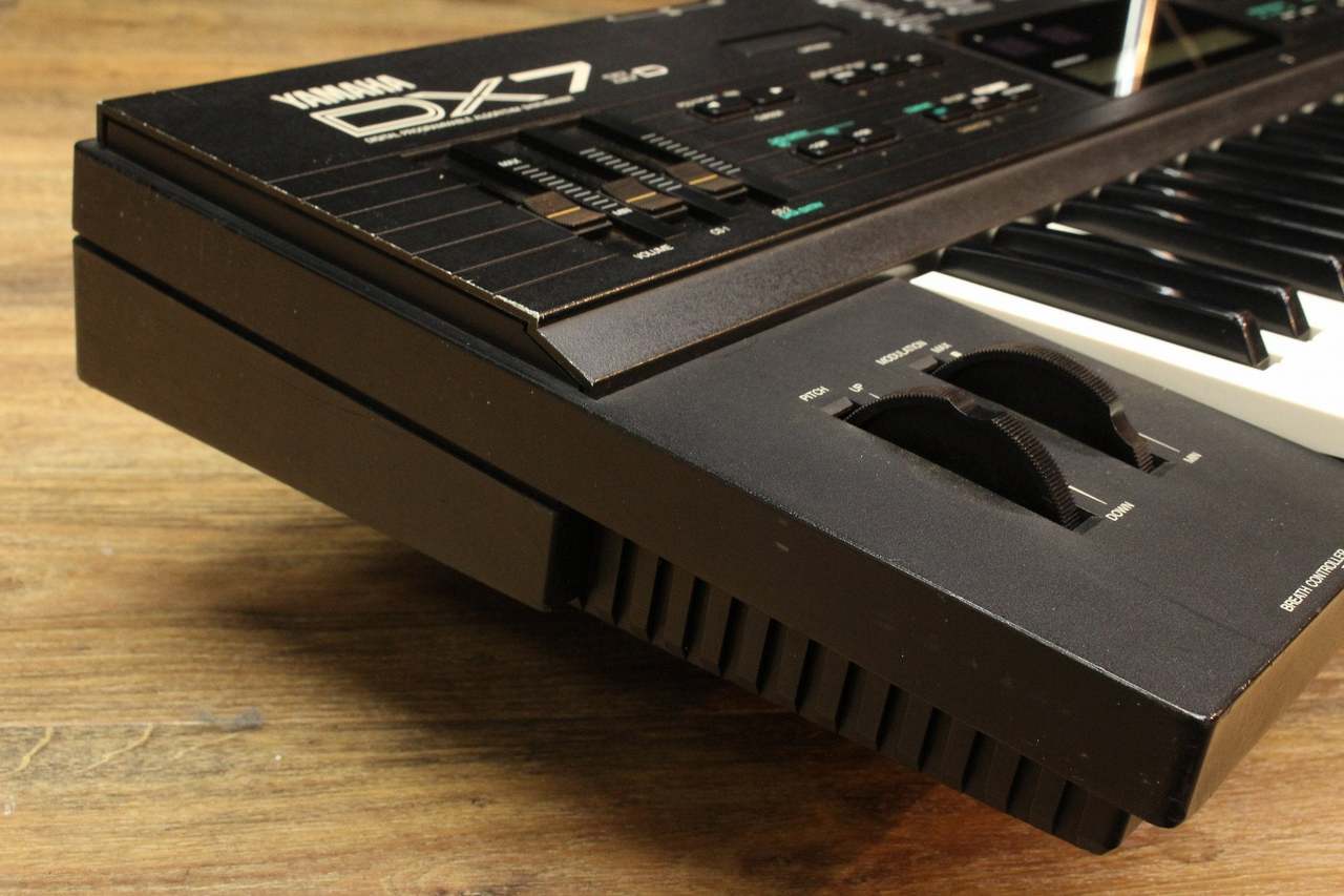 YAMAHA DX7II-D 【キーボードマート新宿】【新宿店】（中古/送料無料