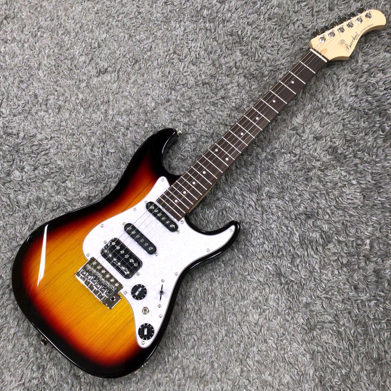 Bacchus ミニ　 エレキギター サンバースト Bacchus SST-Mini 3 Tone Sunburst エレキギター ミニサイズ