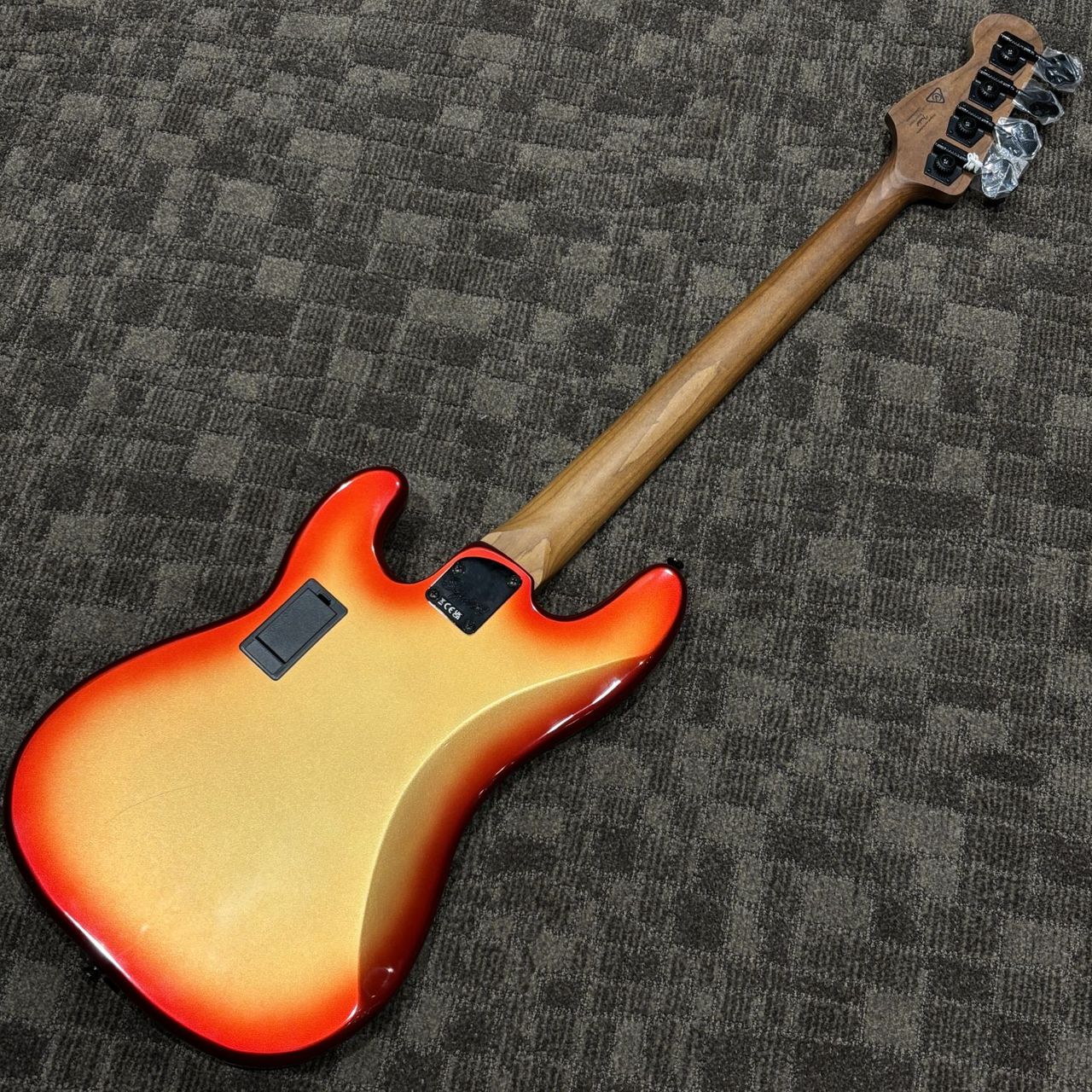 Squier by Fender Contemporary Active Precision Bass PH エレキ