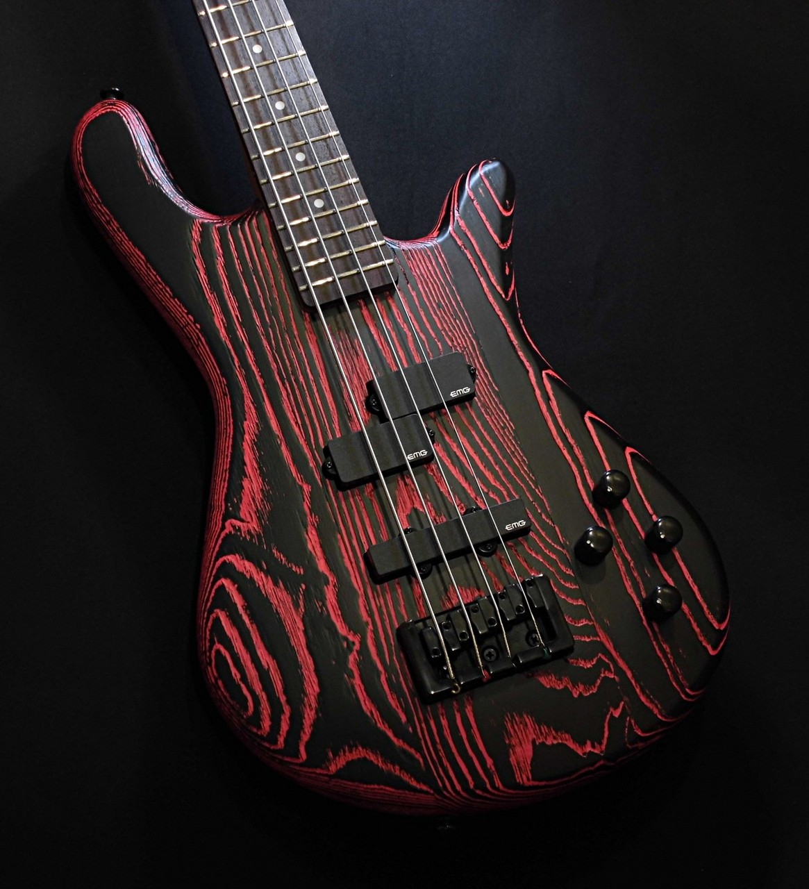 美品 Spector サンバースト 4弦 美品 Spector サンバースト 4弦