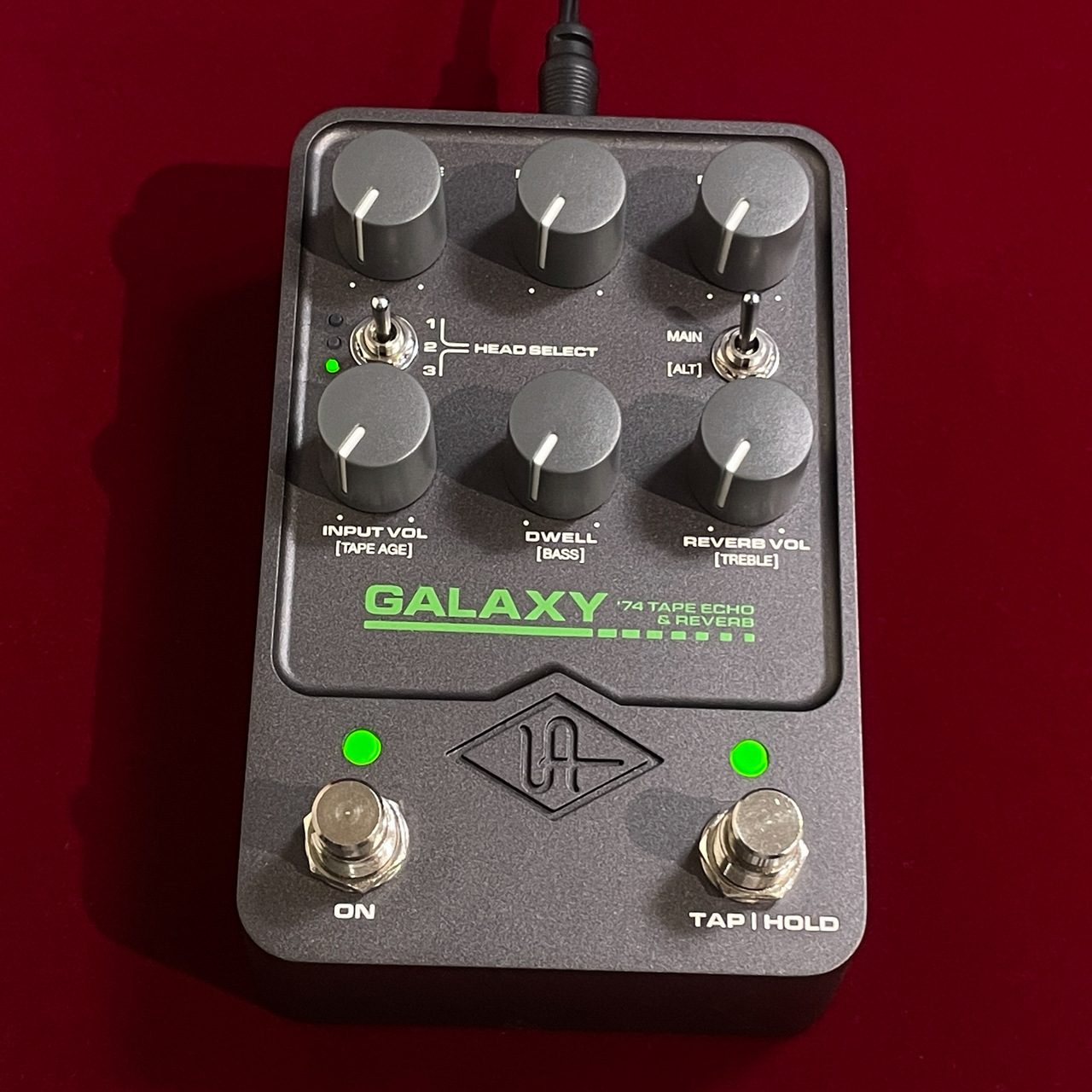 美品 UAFX GALAXY 74 TAPE ECHO & REVERB Galaxy '74 Tape Echo & Reverb – Universal Audio