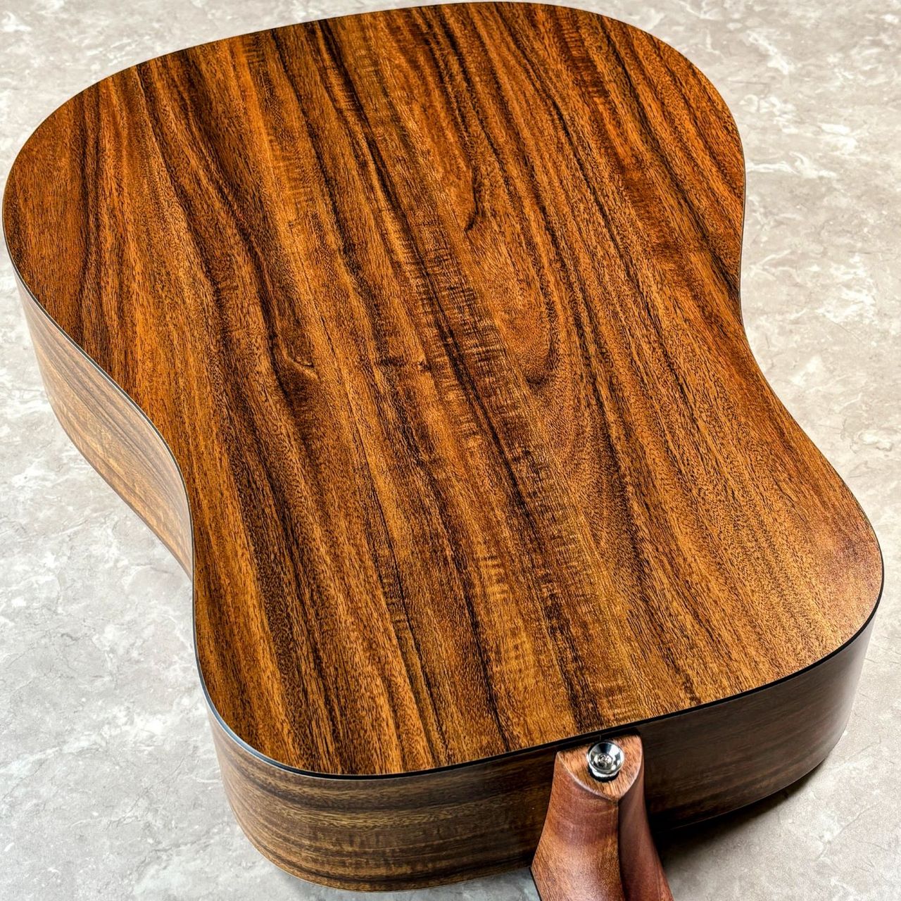 James J-300DII ドレッドノート 簡単弦高調整 トップ単板【現物画像