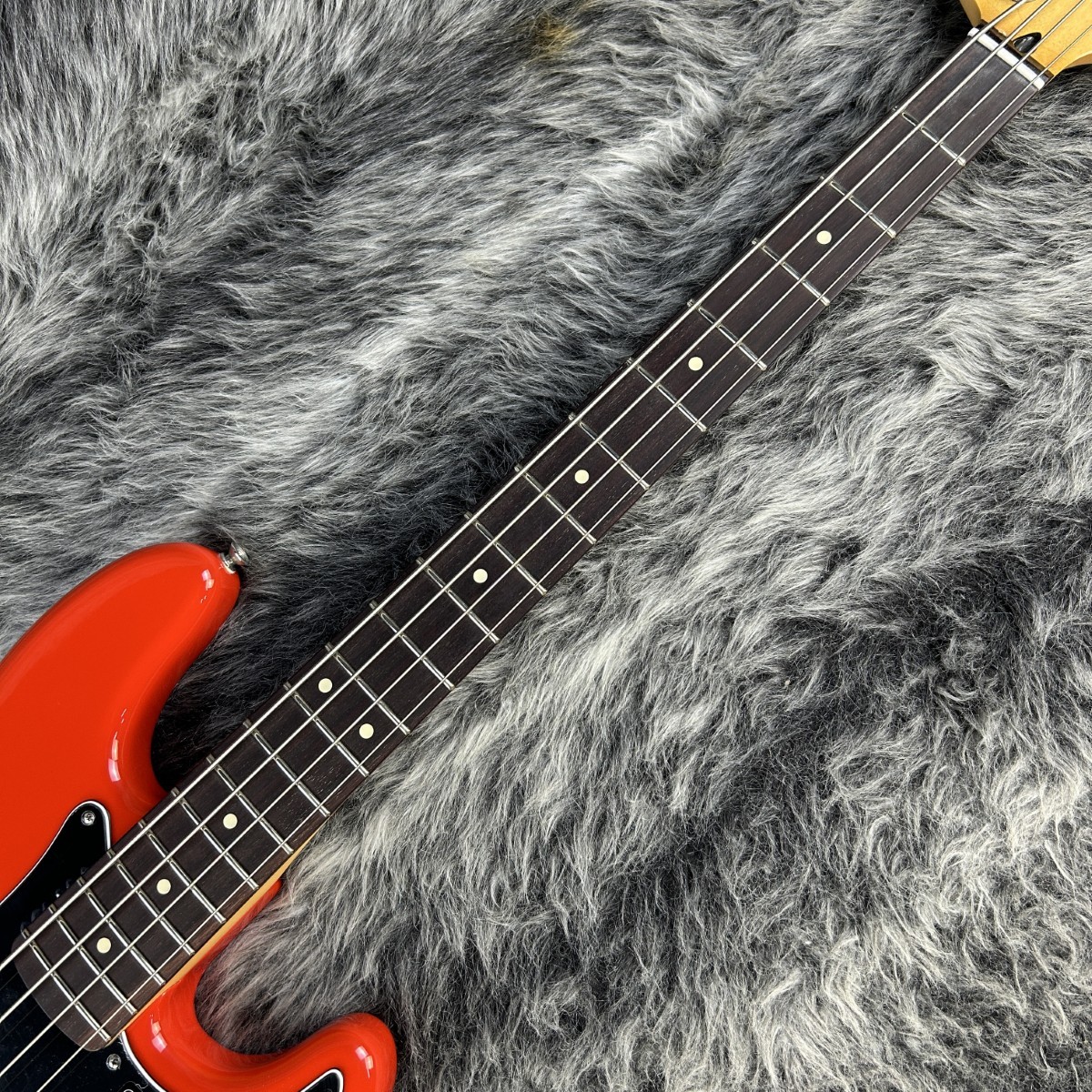 Fender Player II Precision Bass Coral Red（新品/送料無料）【楽器