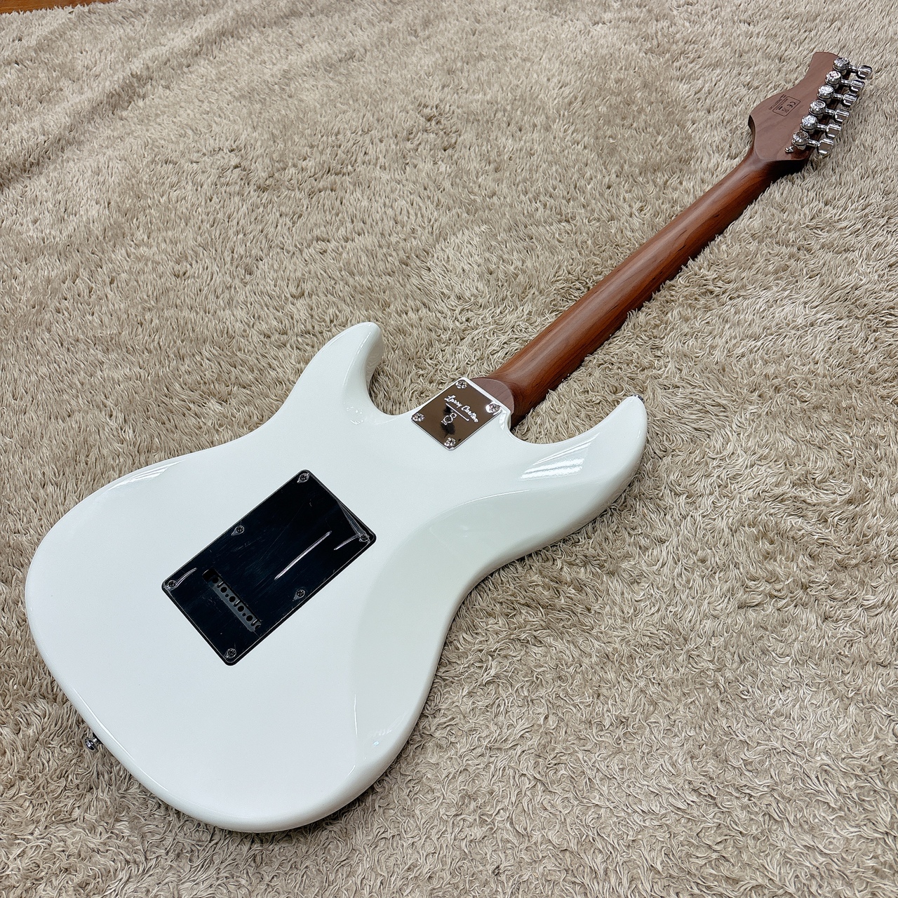 Sire Larry Carlton S7 / AWH (Antique White) 【生産完了品】【ラリー