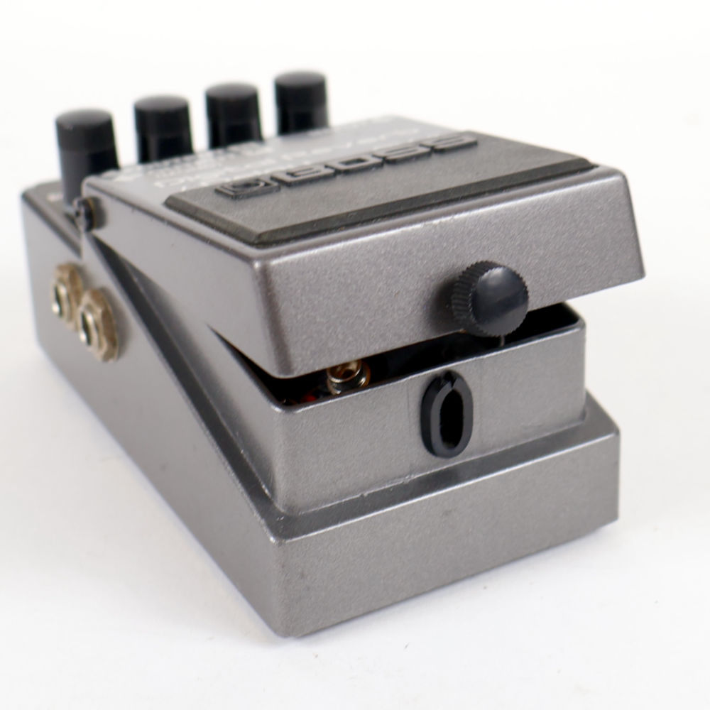 BOSS 【中古】 デジタルリバーブ ディレイ エフェクター BOSS RV-3