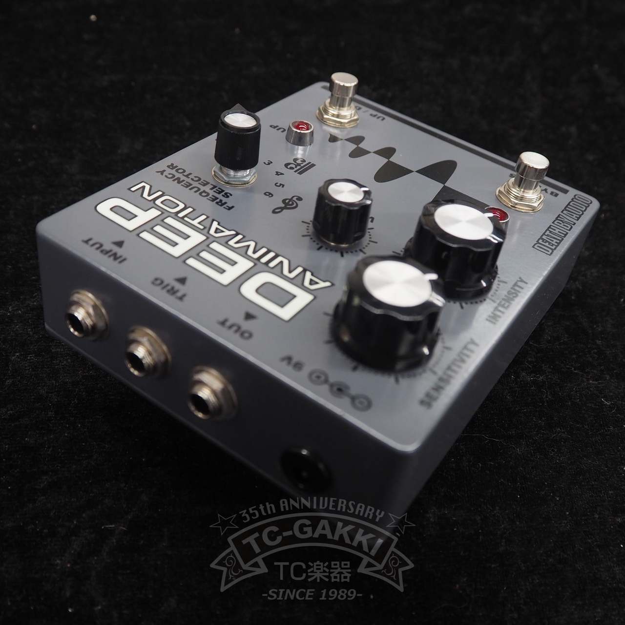 DEATH BY AUDIO DEEP ANIMATION ギターエフェクター Death By Audio Deep Animation Review - Premier Guitar