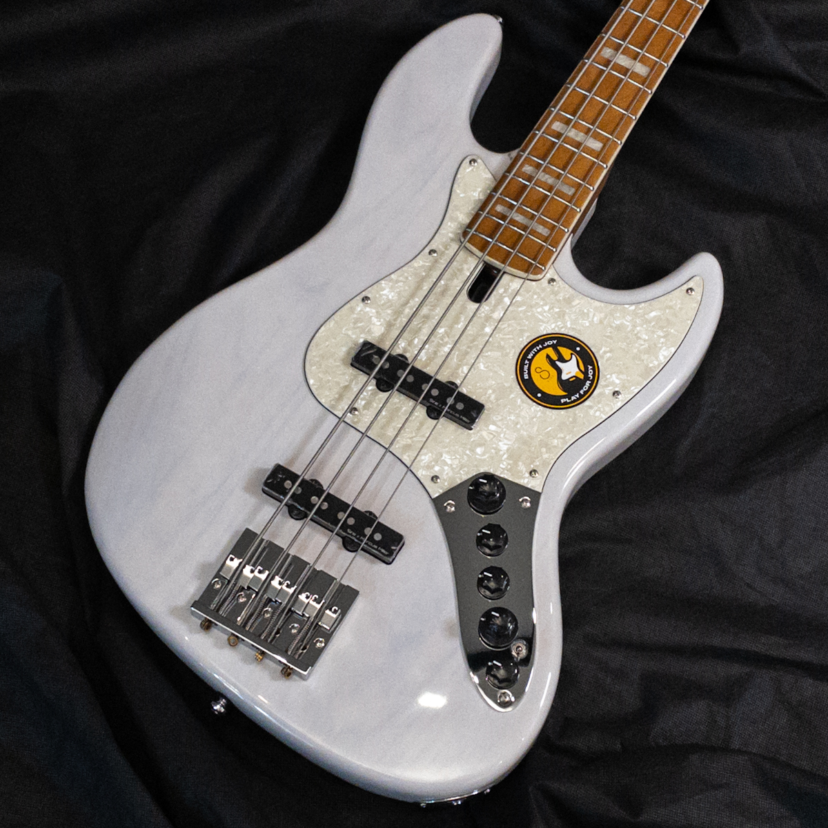 Sire Marcus Miller V8 4-String WB (White Blonde)（B級特価）【楽器