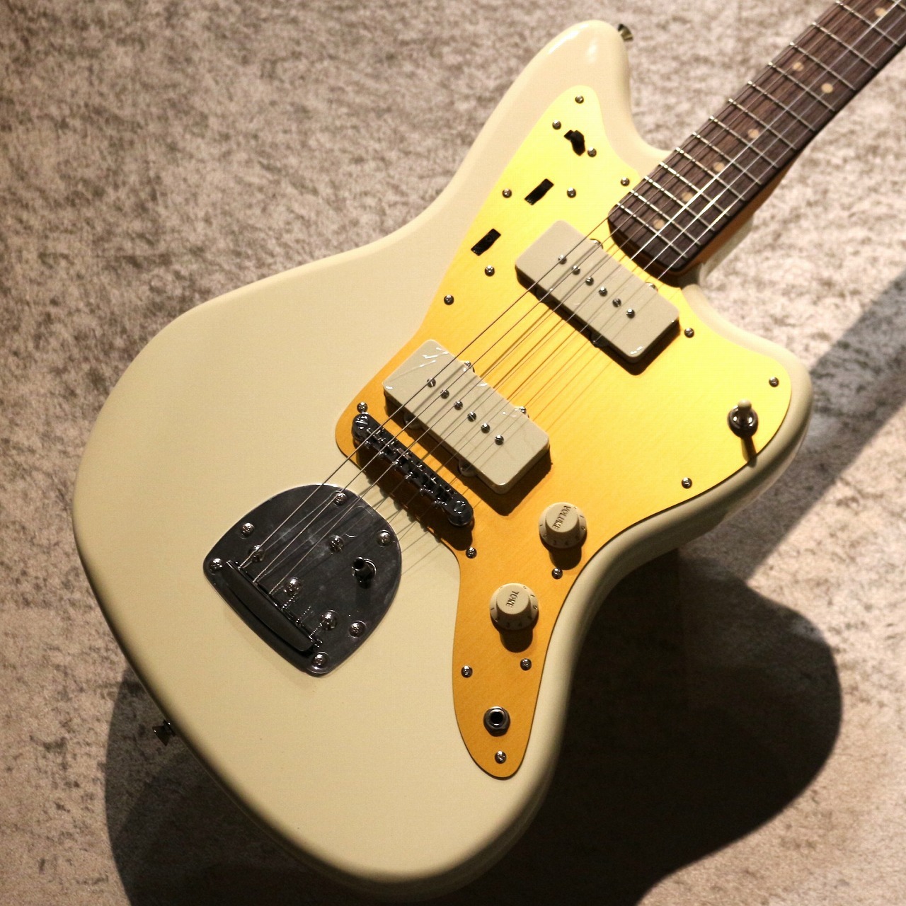 Squier by Fender 【人気モデル!】J Mascis Jazzmaster ~Vintage