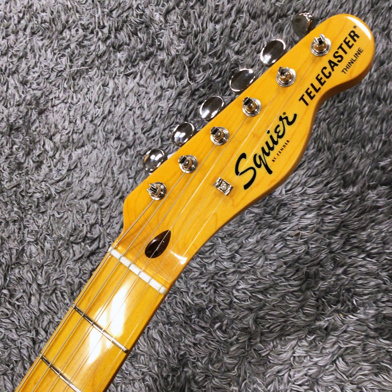 Squier Telecaster thinline セミホロウボディ ゴールド Squier Classic Vibe '60s Telecaster Thinline Butterscotch