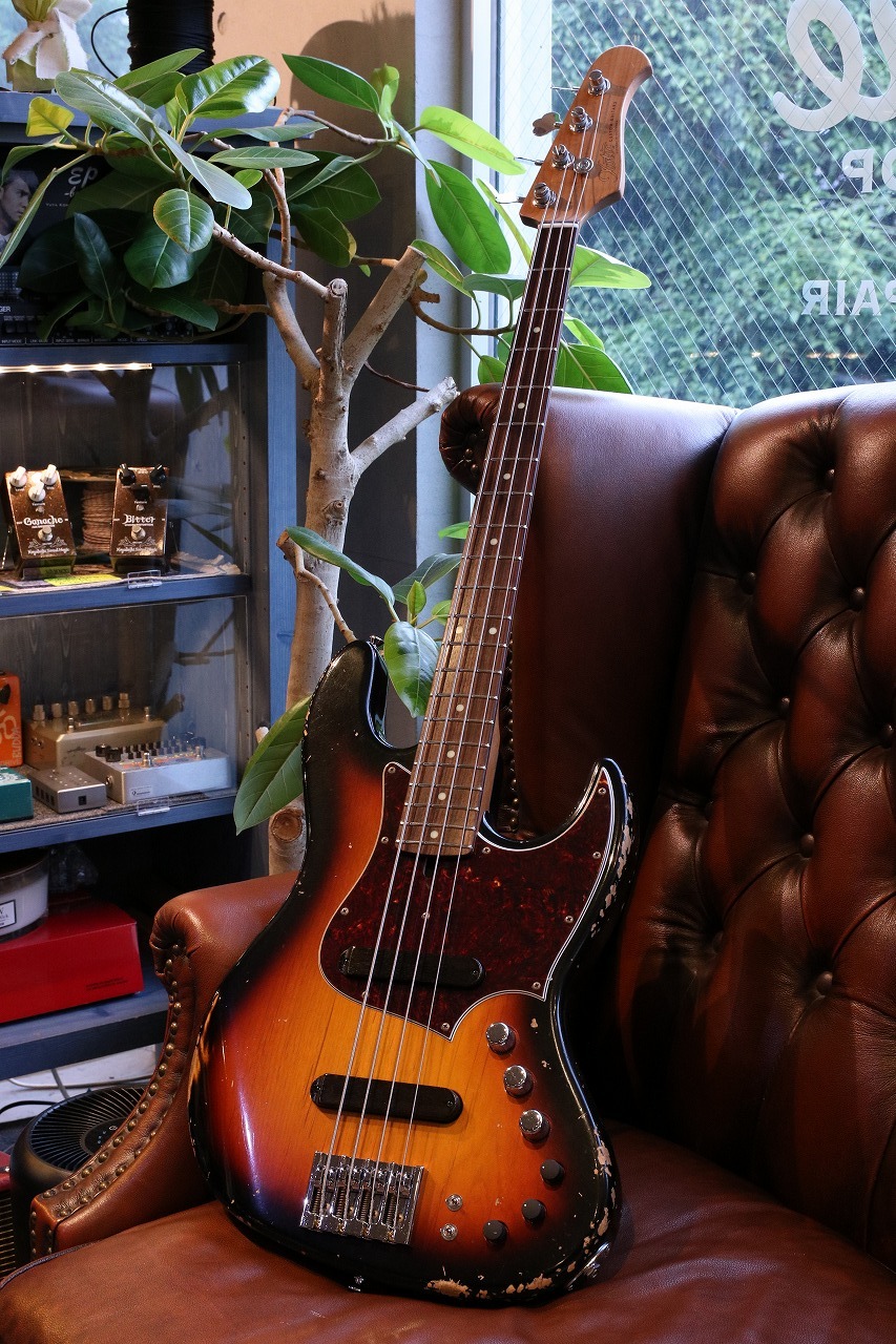 Xotic XJ-1T 4st 3-Tone Burst Medium Aged 