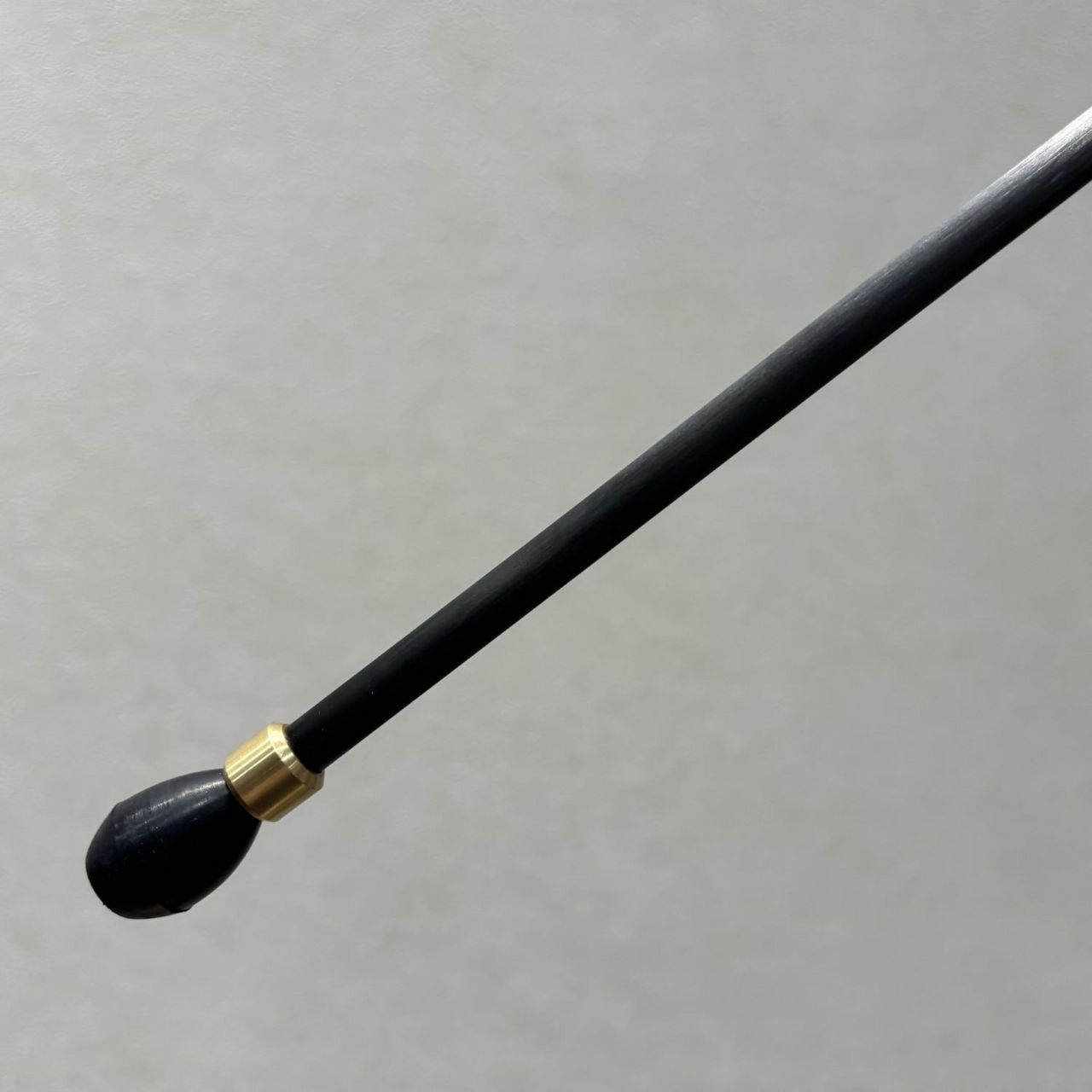 見附精機工業 チェロエンドピン カーボン/8mm 見附精機工業