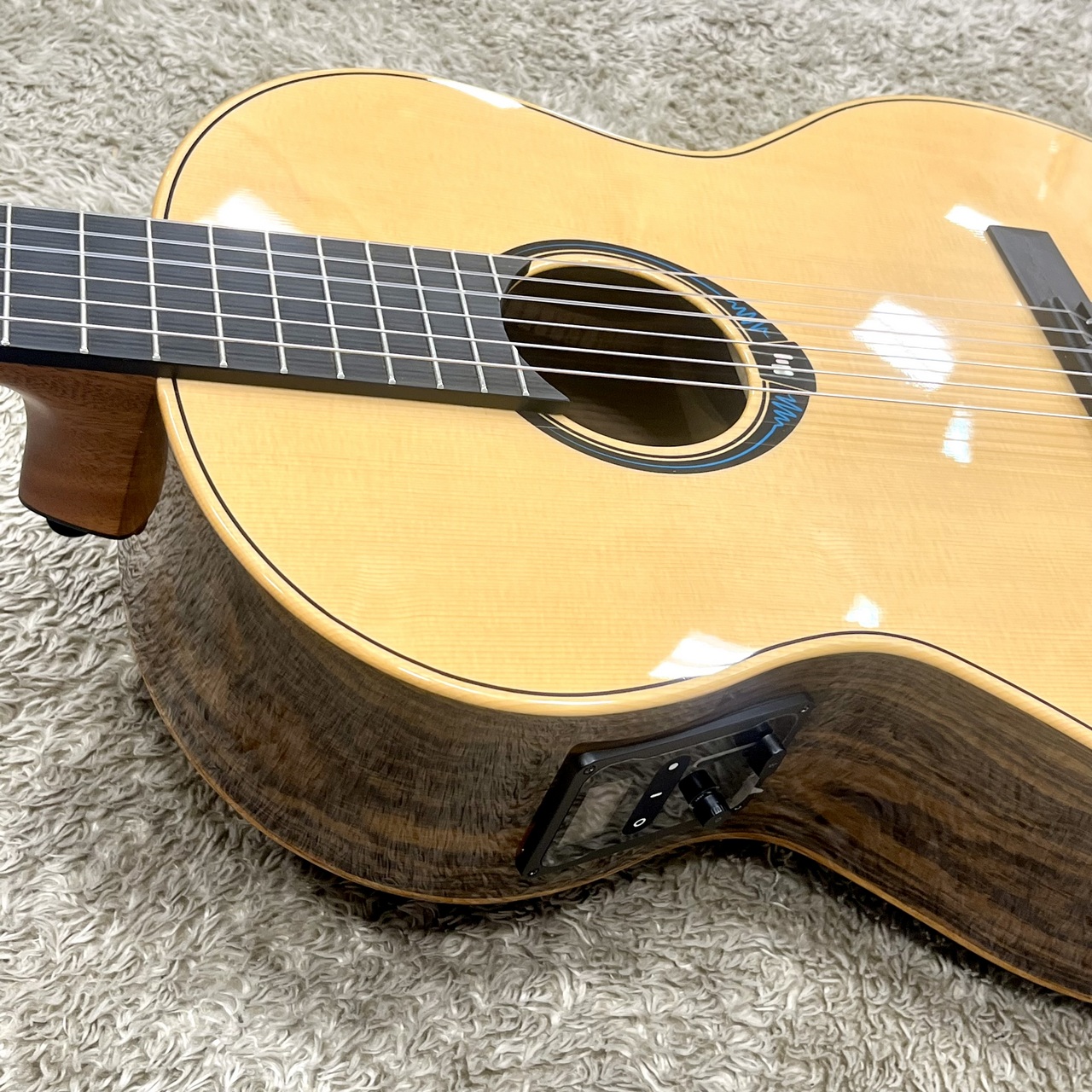 アコースティックシミュレータ TURNSTONE GUITAR COMPANY​​／TM Cutaway｜NEW GEAR SOUND CHECK