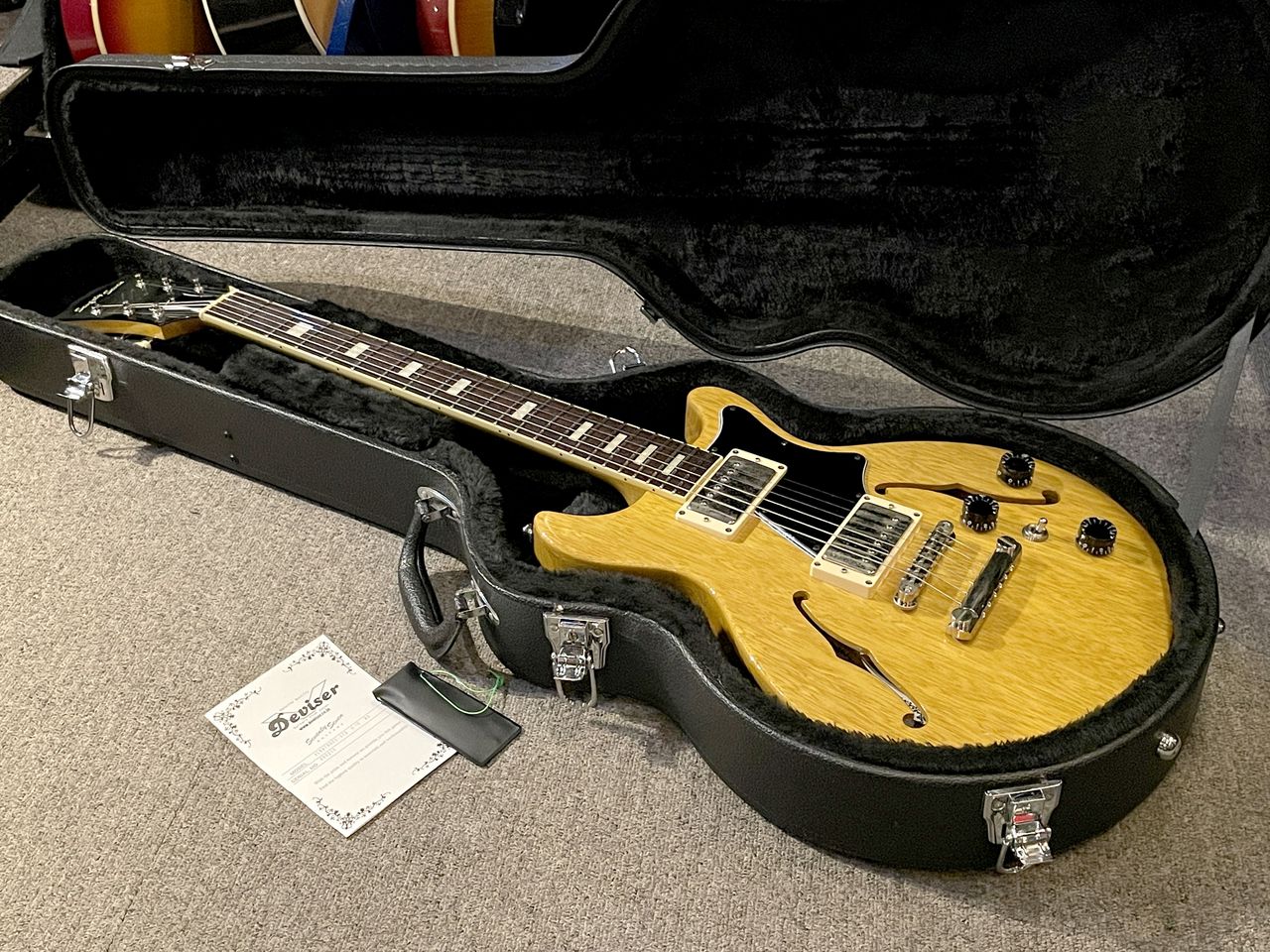 Seventy Seven Guitars ALBATROSS-STD Ⅱ-H Korina（中古