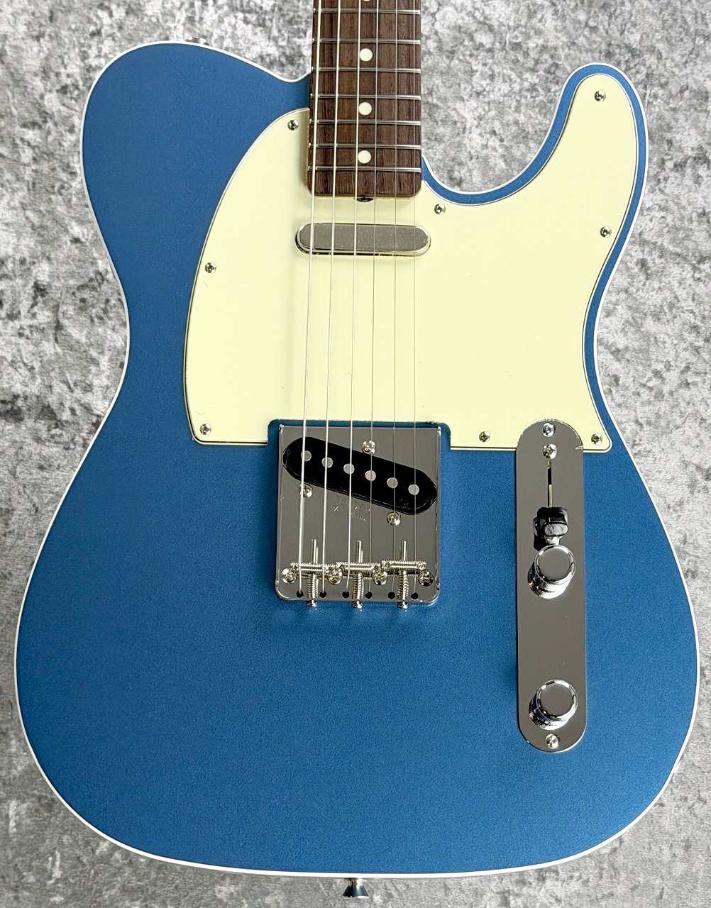 Fender FSR Made in Japan Traditional 60s Telecaster Custom -Lake
