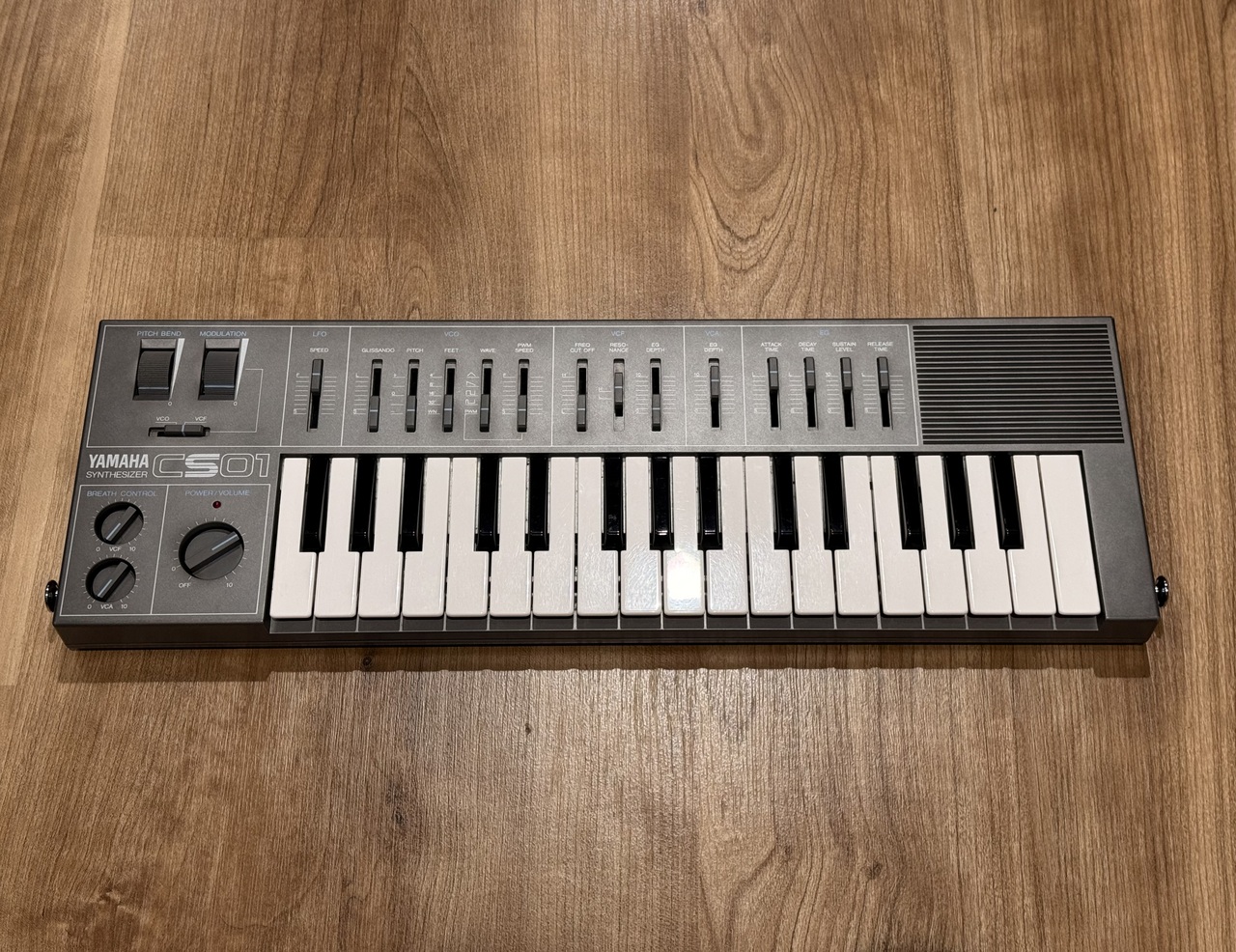 動作品YAMAHA CS01 アナログシンセサイザー￼ YAMAHA CS01 SYNTHESIZER（中古）【楽器検索デジマート】