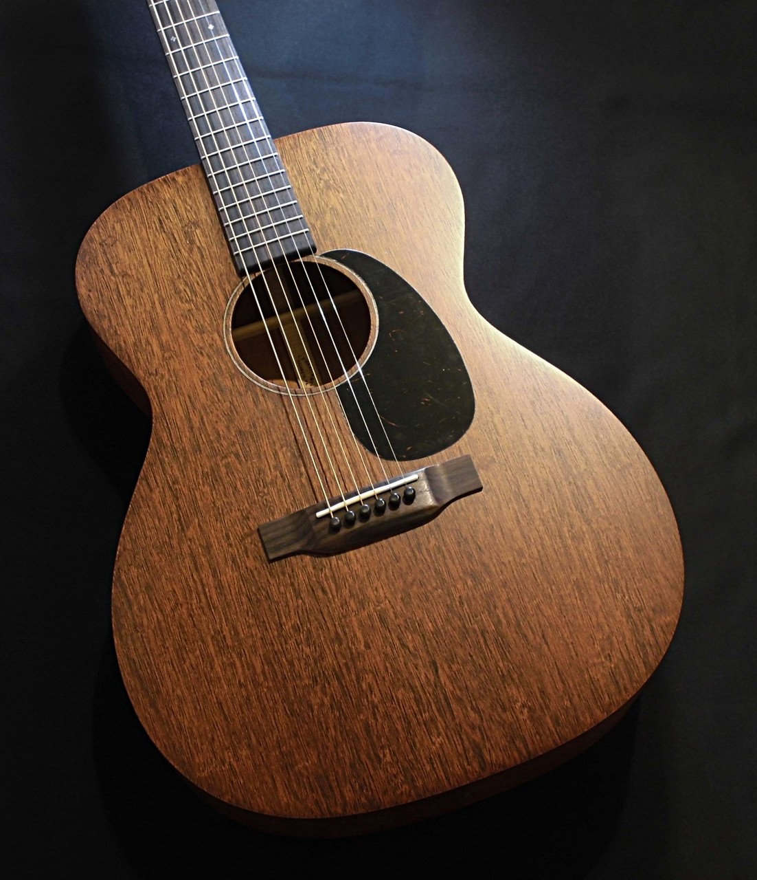 Martin OOO-15M オールマホガニー単板、純正ケース付き。 Martin OOO-15M オールマホガニー単板、純正ケース付き。