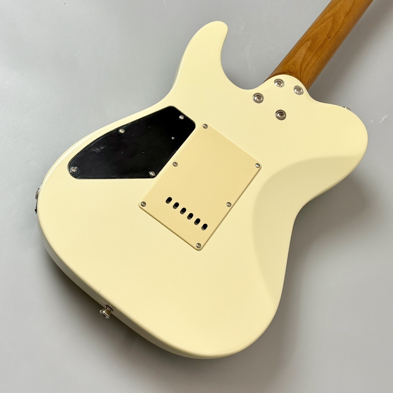 Bacchus TAC24 STD-RSM/M -Olympic White- 【3.64kg】（新品）【楽器