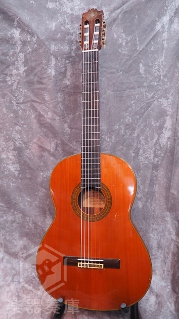ヤマハ クラシックギター YAMAHA C-300 - 楽器、器材