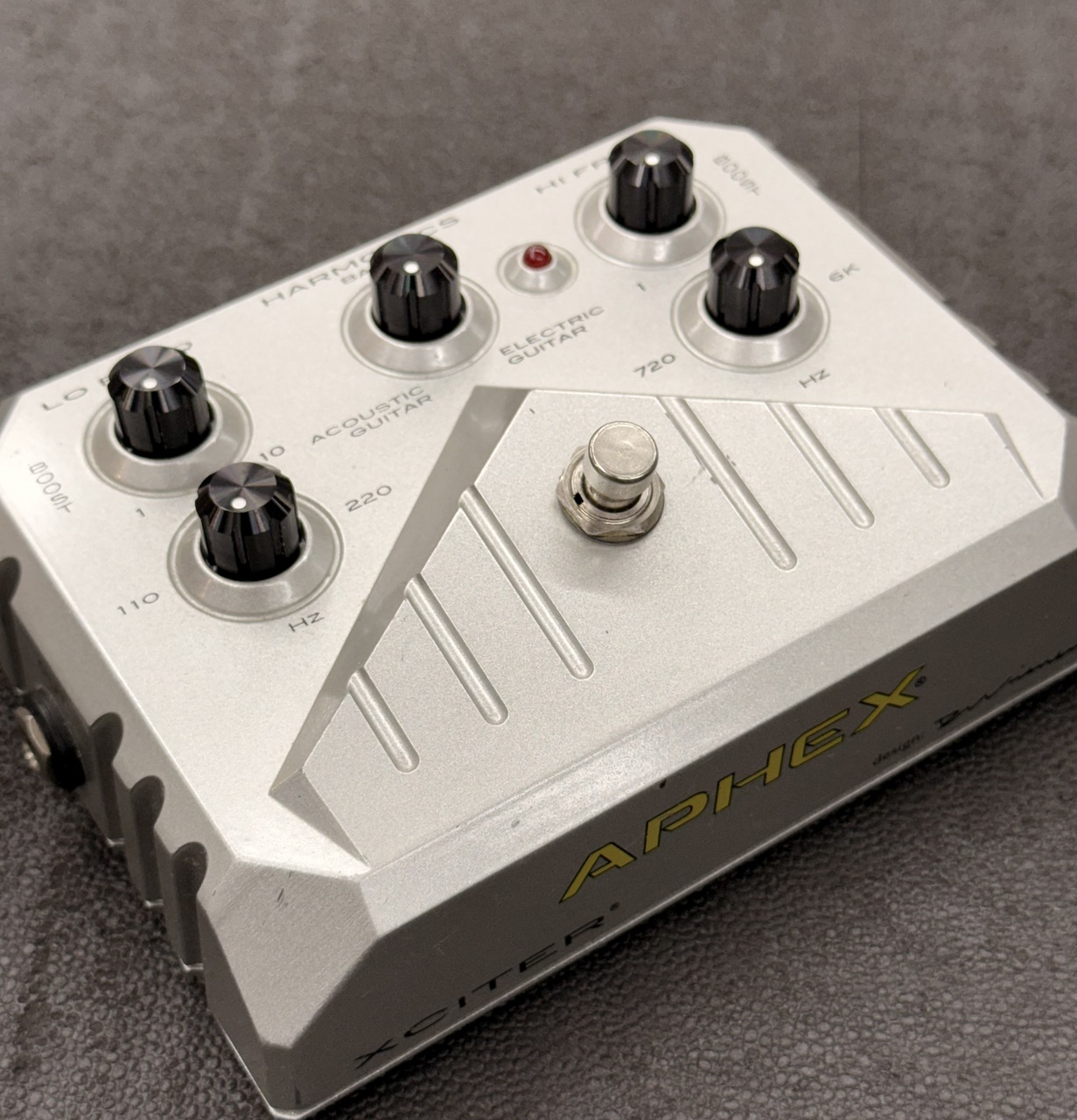 APHEX Acoustic Xciter ギターエフェクター Aphex 1401 Acoustic Guitar Exciter Pedal and DI | zZounds