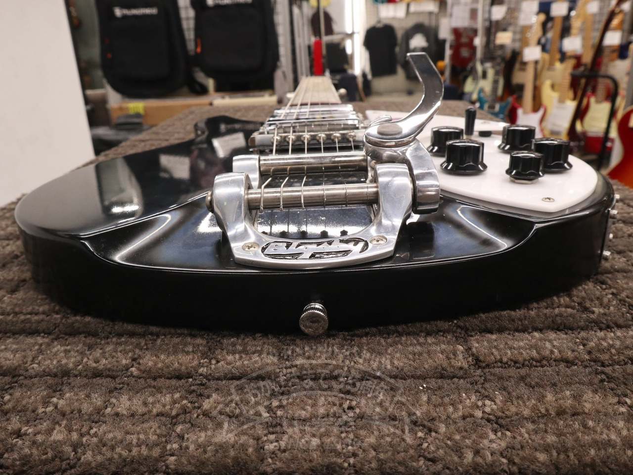 リッケン450モデル 超貴重ビートルズ仕様 Rickenbacker 2001 325V63 with Bigsby Jet Glo（中古）【楽器検索