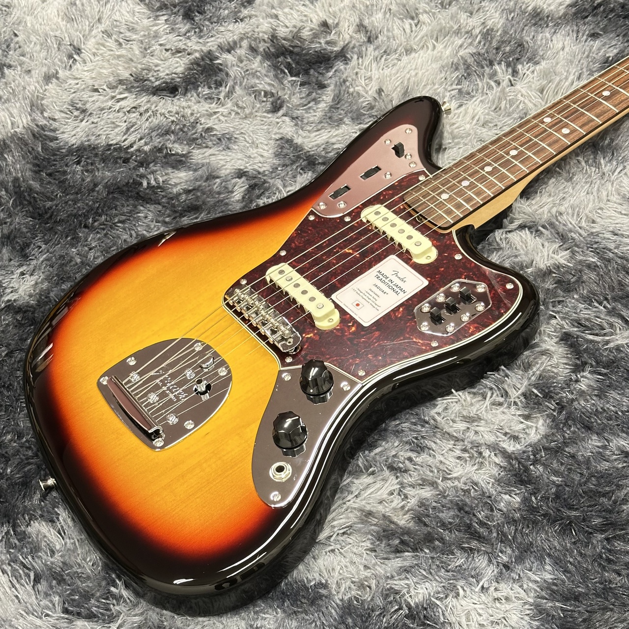 Fender Made in Japan Traditional 60s Jaguar®, Rosewood Fingerboard