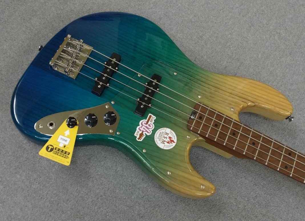 Bacchus GLOBAL Series WL4-ASH/RSM BLU-GRD(Blue-Gradation)クリア