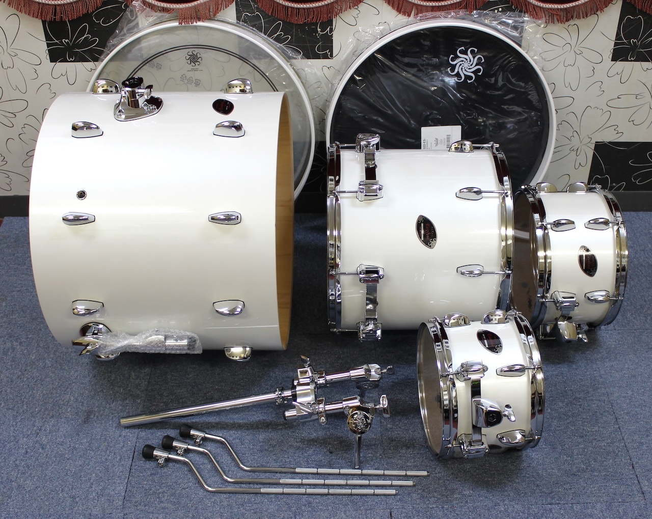 SAKAE OSAKA HERITAGE Evolved 22インチバスドラ4点セット（新品/送料