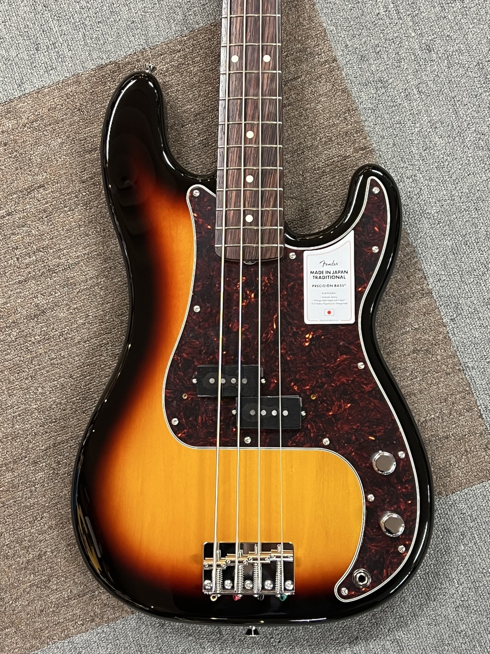 Fender Made in Japan Traditional 60s Precision Bass