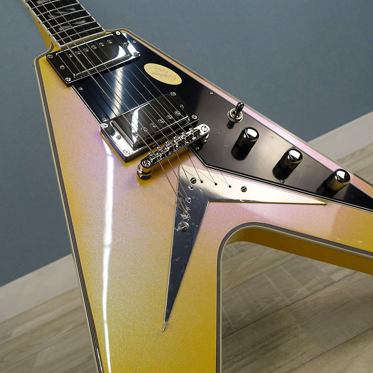 Epiphone Futura Flying V Custom Solaris Shift（新品/送料無料
